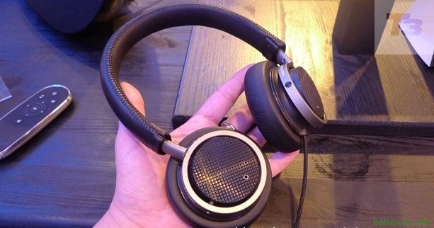 史新低！好评Philips飞利浦 Fidelio M1 HiFi头戴式耳机原价9,特价.99，国内1000