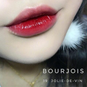 Feelunique：Bourjois 妙巴黎 哑光丝绒雾面天鹅绒唇釉19号 Jolie-de-vin 色 5.9折£5.05（约￥46元）