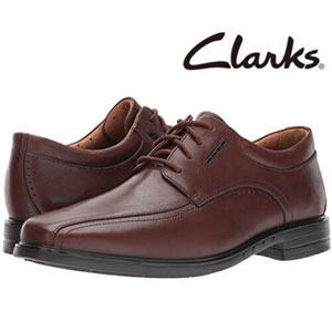 亚马逊海外购：Clarks 其乐 高端UN系列 男士 真皮牛津鞋 现价￥297.95元，直邮免运费，含税到手约￥333.35