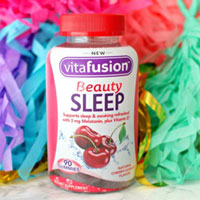 亚马逊海外购：Vitafusion 美容助眠软糖 90粒 降至￥72元，凑单免费直邮，含税到手￥80.6