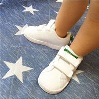 日本亚马逊：Adidas 阿迪达斯 VALCLEAN2小童款 魔术贴小白鞋 绿尾  折后2541日元（约￥149）