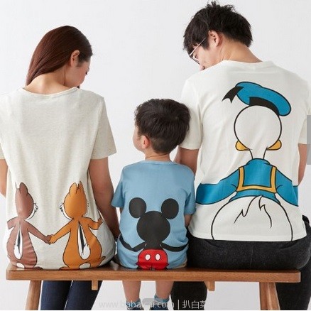 日本千趣会官网：Disney 米奇米妮大童短袖T恤 可配亲子装 特价1080日元（￥62），可凑单直邮包邮！