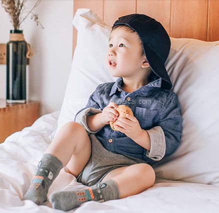 天猫商城:CARAMELLA 男女童 卡通加厚中筒毛圈袜 多款可选 4双装 特价¥49.9,拍2组8双,双重优惠,实付新低¥29.9包邮