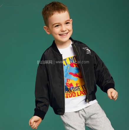 天猫商城：巴拉巴拉 男童 侏罗纪IP款 春装外套棒球服 2色  现价￥99，领￥20优惠券，券后￥79包邮
