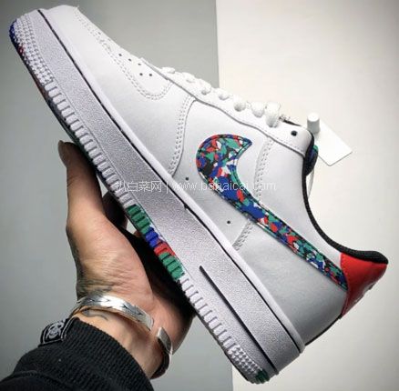 Nike中国官网：NIKE AIR FORCE 1 空军一号炫彩涂鸦泼墨 大童款运动鞋 售价￥599