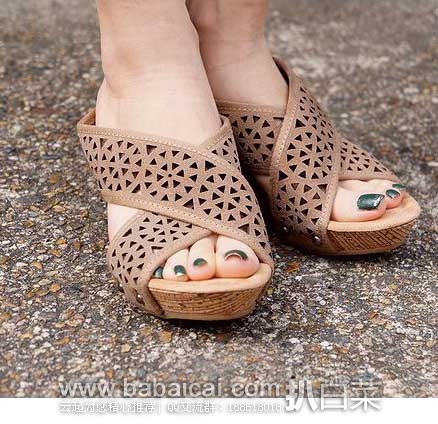 6PM：Minnetonka 迷你唐卡 女士 休闲镂空坡跟凉鞋 原价$64.95，现4折售价$25.99