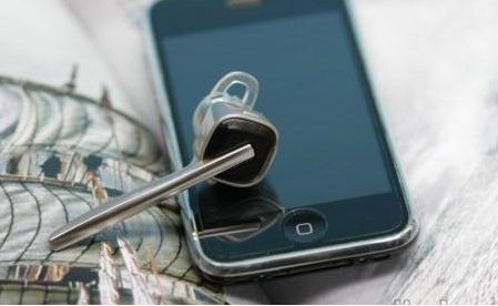 神器再现好价~缤特力975旗舰蓝牙耳机含充电皮套原价$130，现$44.99