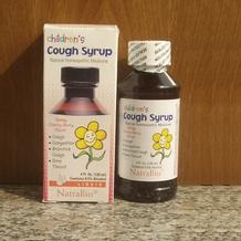 iHerb:NatraBio 天然顺势疗法 儿童感冒止咳糖浆120ml 樱桃浆果味 原价$9.19,现$6.23,2件9折+凑单95折+直邮免运