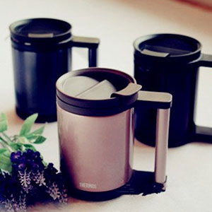 日本亚马逊：THERMOS 膳魔师 JCP-280C 真空绝热保温杯 0.28L  特价1316日元（约￥78）