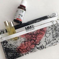 日本亚马逊：SPUR 5月刊送 MM6 Maison Margiela 透明化妆包 特价900日元（约￥53，支持直邮）