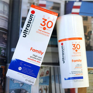 亚马逊海外购：Ultrasun 家庭型敏感肌防晒霜 SPF30 100ml  降至￥130.46元，凑单免邮，含税到手约￥145