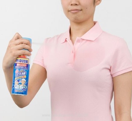 日本亚马逊：桐灰 热中对策 衣服降温喷雾 高压罐330ml 无香料 补货693日元（约￥42）