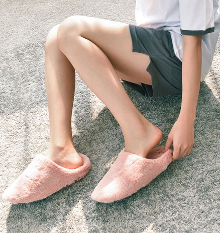 淘宝网Taobao：网易严选 北欧长绒毛男/女家居保暖拖鞋 多色可选，现价￥39.9，领取￥20优惠券，实付￥19.9包邮