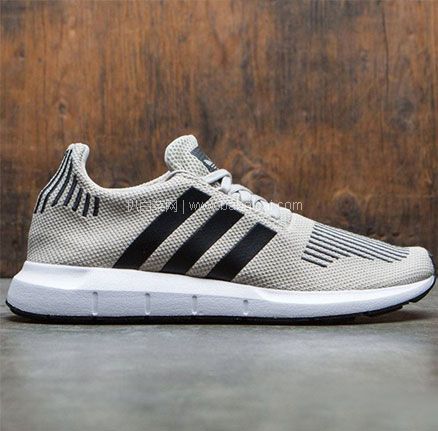 Get The Label中文官网：adidas Originals 阿迪达斯 Swift Run 男士休闲运动鞋*2双 £75.42包邮，折合￥335元/双