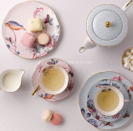 亚马逊海外购：Wedgwood 骨瓷 杜鹃粉色茶杯碟组 280cc 降至￥306.94，免费直邮，含税到手￥341.32