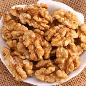 天猫商城：馋嘴虎 手剥野生核桃仁 500克  现价￥24.9，领￥5优惠券，实付￥19.9包邮