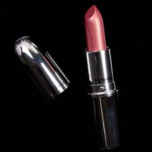 Selfridges官网：MAC魅可 圣诞限量唇膏a wink of pink 直邮港澳120港币（￥107）