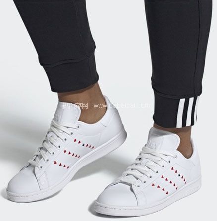 京东商城：adidas 阿迪达斯 三叶草 STAN SMITH 男女经典板鞋 EG5811*2双  双重优惠后￥549元包邮，折合￥275元/双