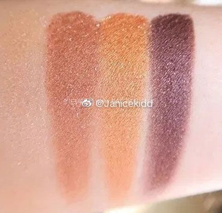 Feelunique:CHARLOTTE TILBURY 限量 四色眼影盘 Celestial Eyes 9折£37.8,凑单直邮到手约¥343元