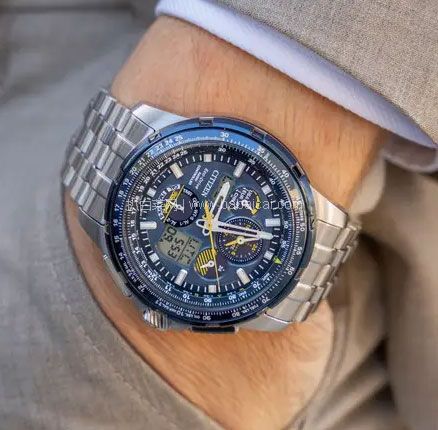 亚马逊海外购：Citizen 西铁城 空中之鹰 JY8058-50L 蓝天使版 男士光动能五局电波表  降至￥2797.24，直邮含税到手￥3051.79