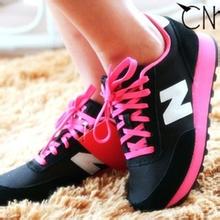 New Balance 新百伦 WL574 女士复古跑鞋$46.42 公码75折$34.8 到手￥295